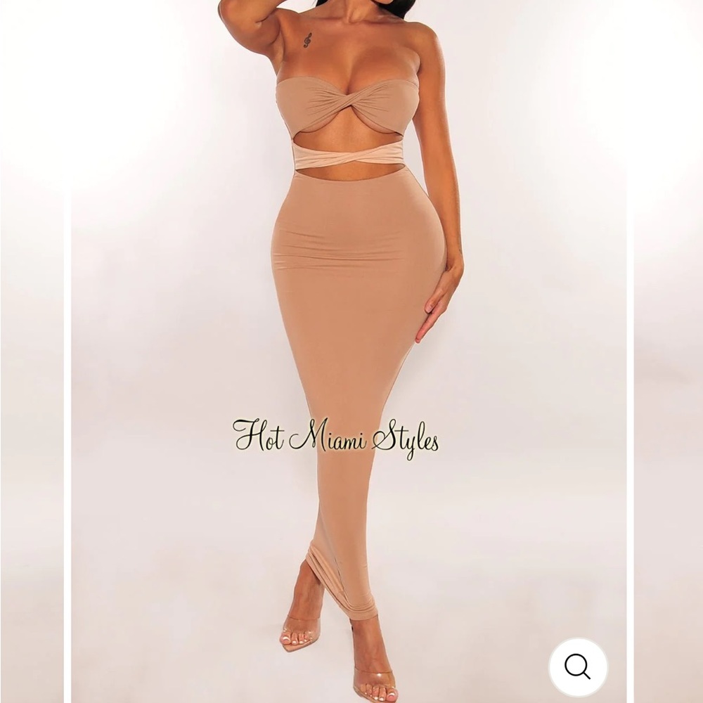MOCHA TWO TONED CUT OUT STRAPLESS DRESS